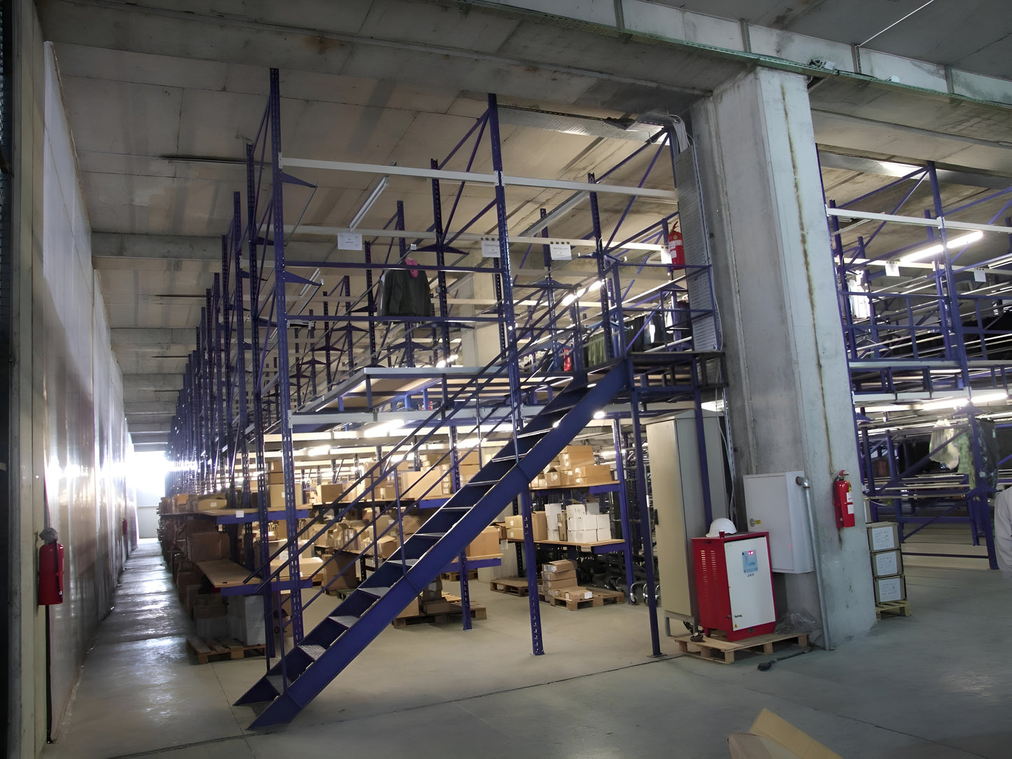 Mezanin Ağır Yük Raf Sistemi