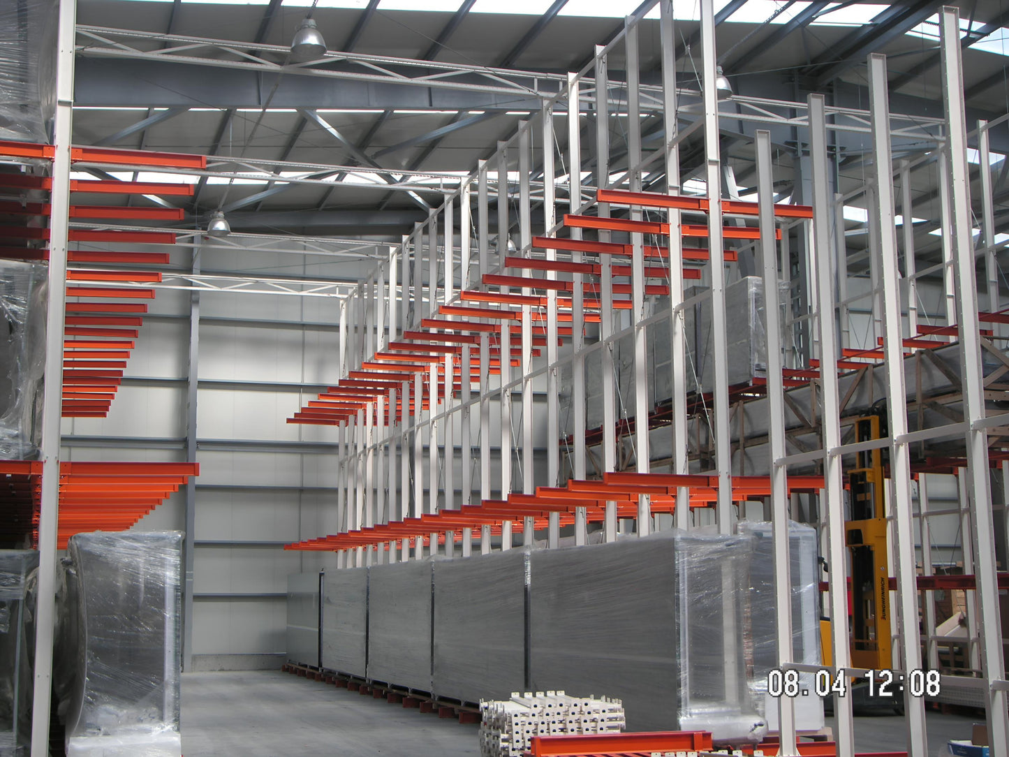 Konsol Kollu Raf Sistemi (Cantilever Raf Sistemi)